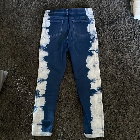 Skinny Jeans - Picture 2 of 3